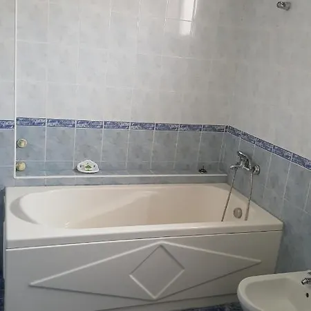 виама *